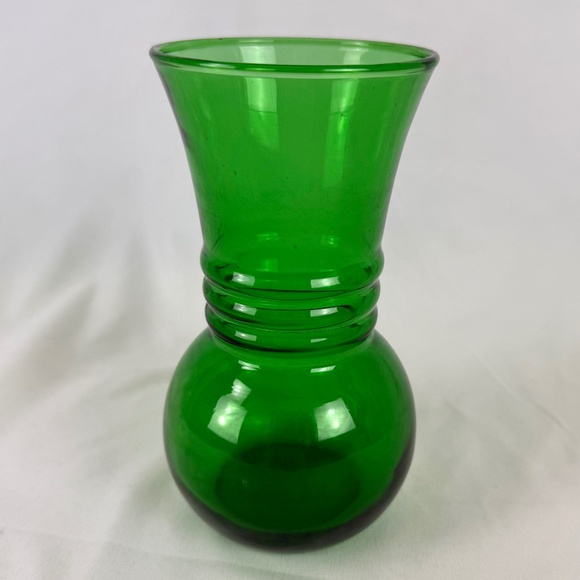 Vintage Forest Green Anchor Hocking Ribbed 6.5 Vase Mid Century Modern Excellent - Picture 1 of 10